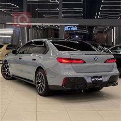 بي ام دبليو الفئة 7